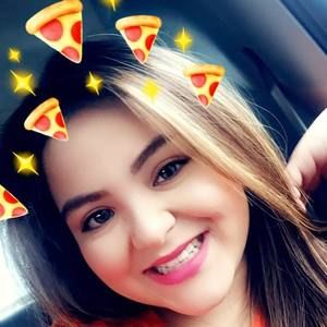 Meet your Posher, Vanessa